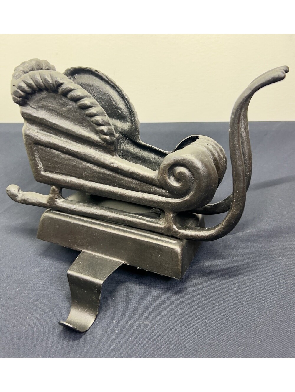 Pottery Barn Christmas Santa’s Sleigh Bronze Finish Stocking Holder, Heavy!